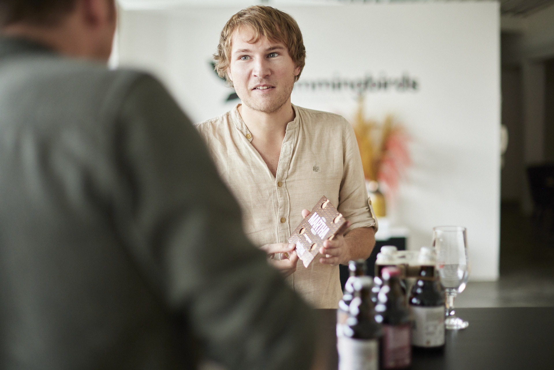 Visualisatie van een bespreking van de branding van het product Martha.