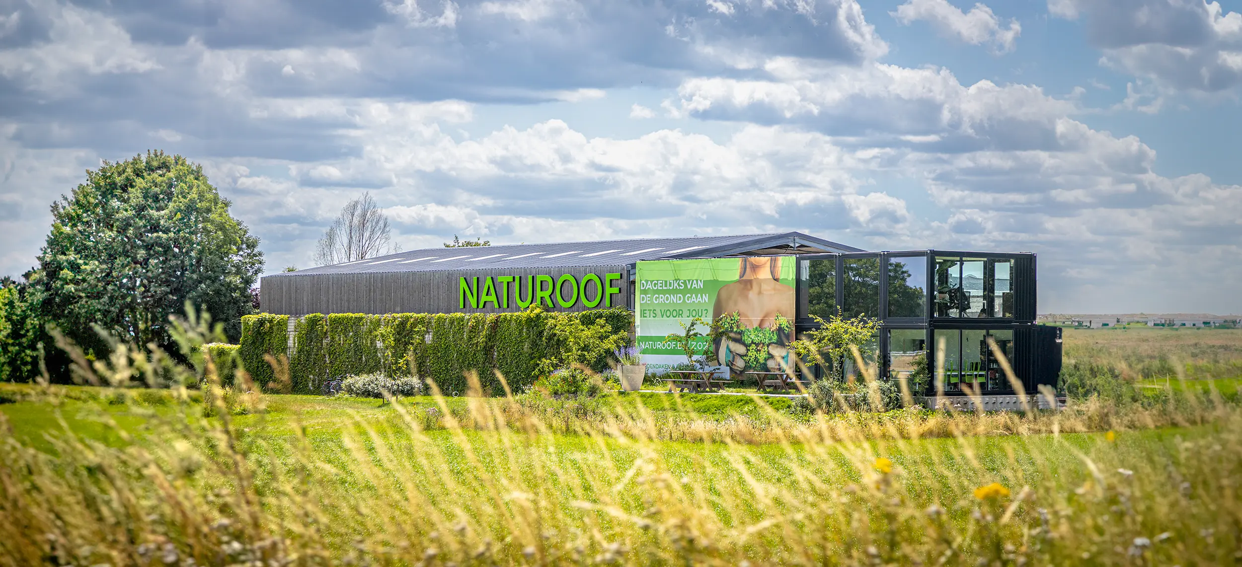 Work Case Hummingbirds: Naturoof - Huisstijl, Mailing campagnes, Data tracking, Webdesign, Webdevelopment, Digital marketing, Graphic Design