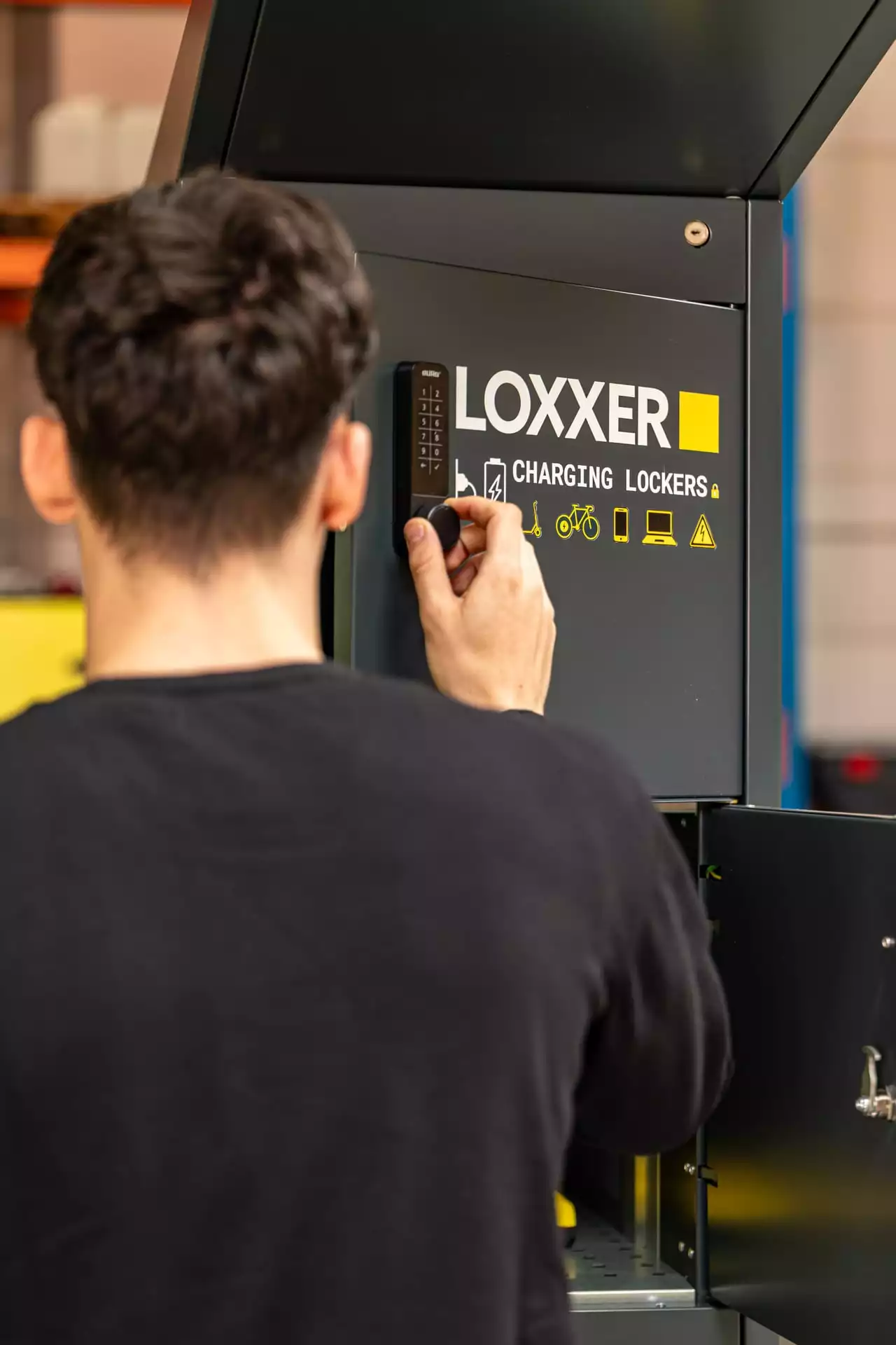 Work Case Hummingbirds: LOXXER - Fotografie, Videografie, SEO, GEO, Digital marketing, Social media marketing, Websites