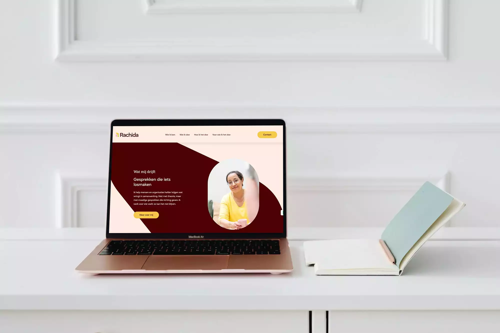Work Case Hummingbirds: Rachida - Websites, Webdesign, Webdevelopment, Graphic Design, Huisstijl, Visitekaartjes, Branding, Strategy, Merkpositionering